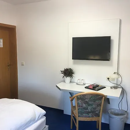 & Restaurant Park Cafe Isa Ξενοδοχείο