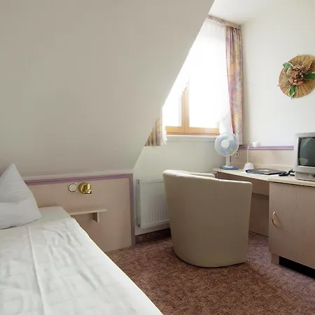 & Restaurant Park Cafe Isa Hotel Erfurt