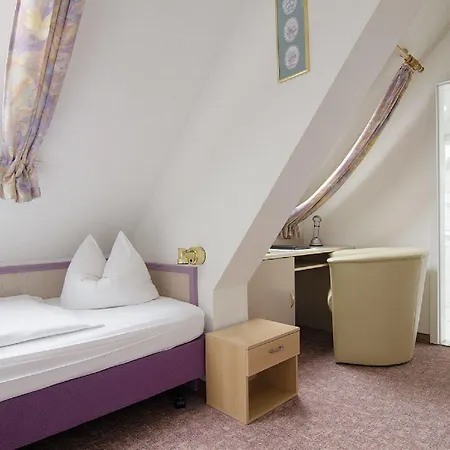Hotel & Restaurant Park Cafe Isa 3*