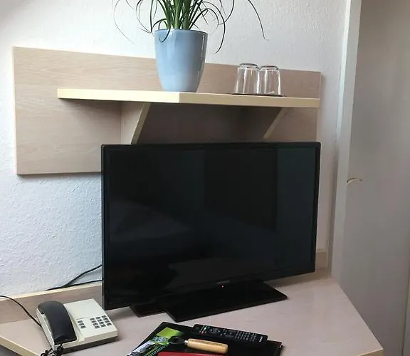 Hotel Hotel&restaurant Park Cafe Isa 3*