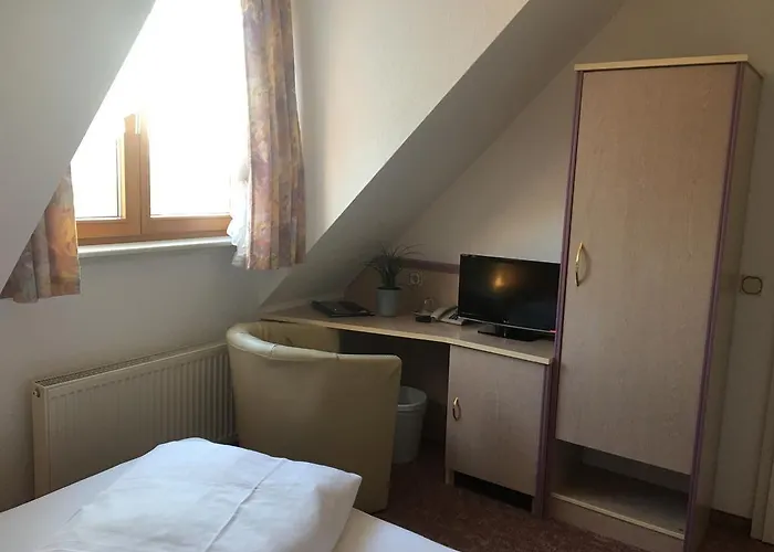 Hotel&restaurant Park Cafe Isa Hotel 3*