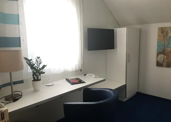 Otel & Restaurant Park Cafe Isa