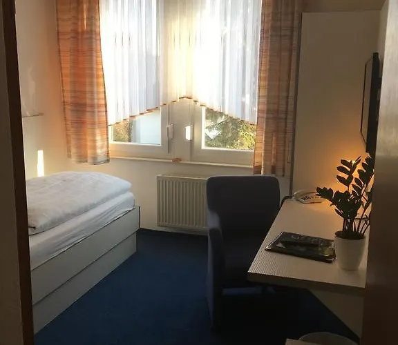 & Restaurant Park Cafe Isa Otel 3*