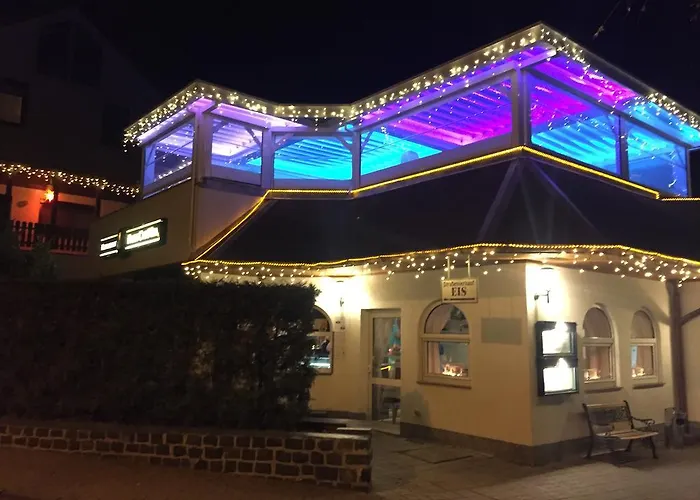 Otel & Restaurant Park Cafe Isa 3*