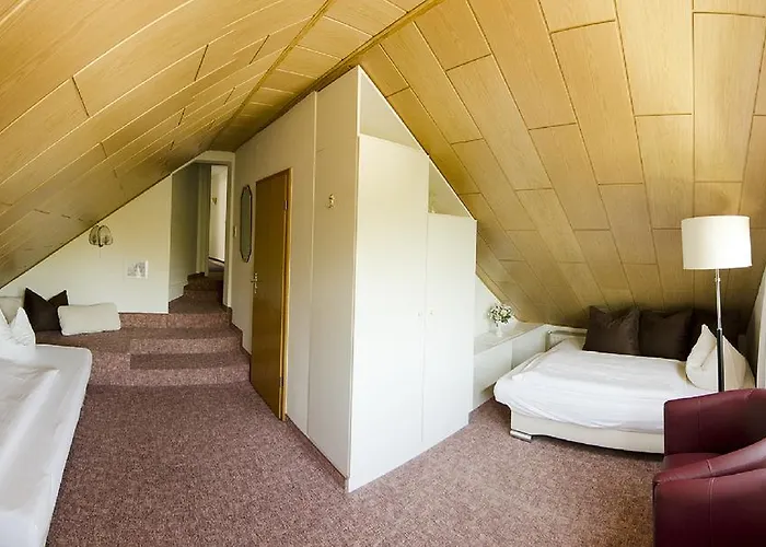 & Restaurant Park Cafe Isa Otel