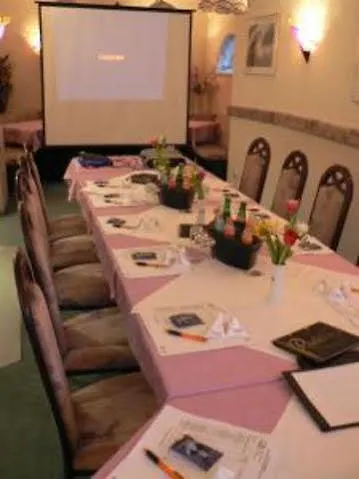 Hotel&restaurant Park Cafe Isa Hotel 3*